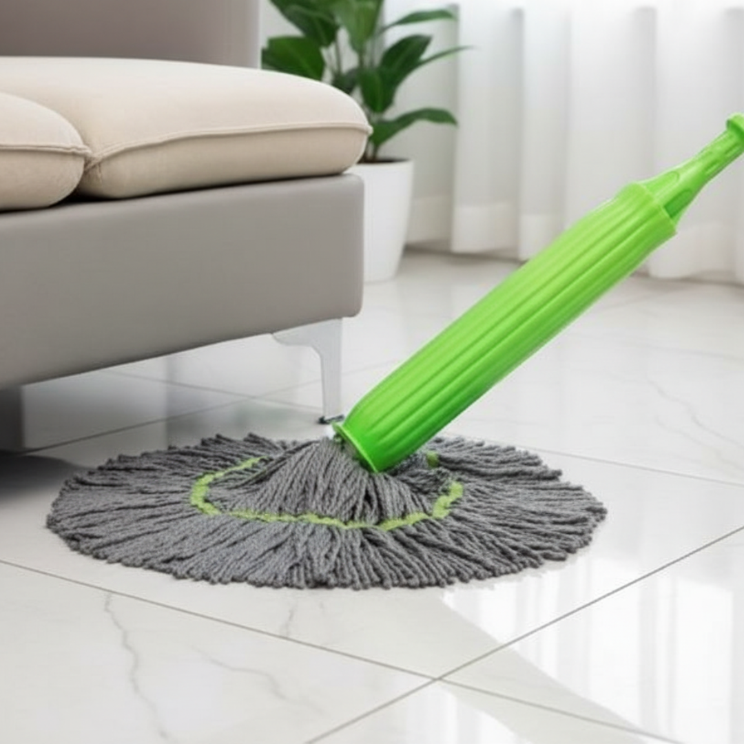 Self-twisting Water Rotating Mop